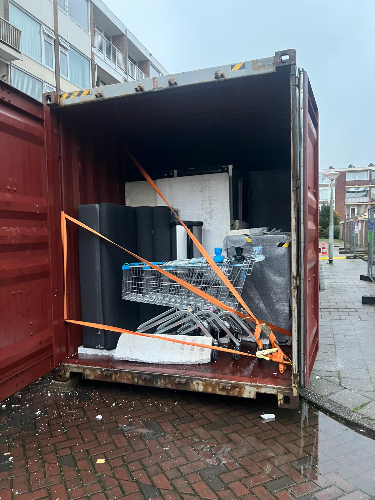 Container loading, Netherlands